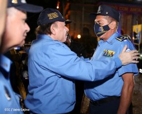 Presidente Daniel Ortega y Vicepresidenta Rosario Murillo presidieron acto del 43 Aniversario de la Policía Nacional
