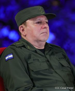 Presidente Daniel Ortega y Vicepresidenta Rosario Murillo presidieron acto del 43 Aniversario de la Policía Nacional