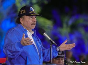 Presidente Daniel Ortega y Vicepresidenta Rosario Murillo presidieron acto del 43 Aniversario de la Policía Nacional