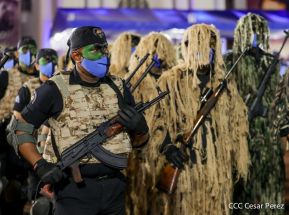 Presidente Daniel Ortega y Vicepresidenta Rosario Murillo presidieron acto del 43 Aniversario de la Policía Nacional