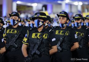 Presidente Daniel Ortega y Vicepresidenta Rosario Murillo presidieron acto del 43 Aniversario de la Policía Nacional