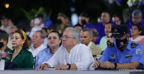 Presidente Daniel Ortega y Vicepresidenta Rosario Murillo presidieron acto del 43 Aniversario de la Policía Nacional