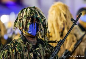 Presidente Daniel Ortega y Vicepresidenta Rosario Murillo presidieron acto del 43 Aniversario de la Policía Nacional