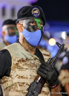 Presidente Daniel Ortega y Vicepresidenta Rosario Murillo presidieron acto del 43 Aniversario de la Policía Nacional