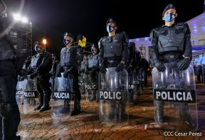 Presidente Daniel Ortega y Vicepresidenta Rosario Murillo presidieron acto del 43 Aniversario de la Policía Nacional