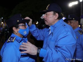 Presidente Daniel Ortega y Vicepresidenta Rosario Murillo presidieron acto del 43 Aniversario de la Policía Nacional