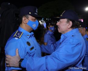Presidente Daniel Ortega y Vicepresidenta Rosario Murillo presidieron acto del 43 Aniversario de la Policía Nacional