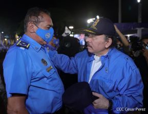 Presidente Daniel Ortega y Vicepresidenta Rosario Murillo presidieron acto del 43 Aniversario de la Policía Nacional