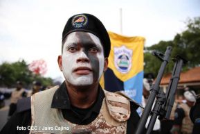 Desfile Policial "En Fuerzas de Victorias" desde la Avenida de Bolívar a Chávez
