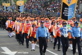 Desfile Policial "En Fuerzas de Victorias" desde la Avenida de Bolívar a Chávez