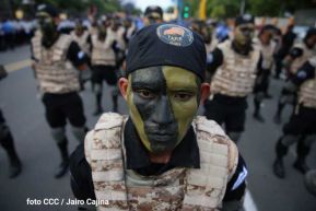 Desfile Policial "En Fuerzas de Victorias" desde la Avenida de Bolívar a Chávez