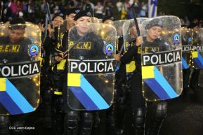 Desfile Policial "En Fuerzas de Victorias" desde la Avenida de Bolívar a Chávez