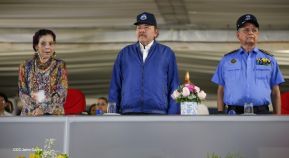 Desfile Policial "En Fuerzas de Victorias" desde la Avenida de Bolívar a Chávez