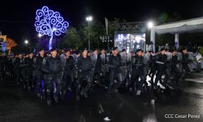 Desfile Policial "En Fuerzas de Victorias" desde la Avenida de Bolívar a Chávez