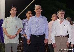 Desfile Policial "En Fuerzas de Victorias" desde la Avenida de Bolívar a Chávez
