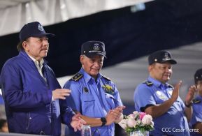 Desfile Policial "En Fuerzas de Victorias" desde la Avenida de Bolívar a Chávez