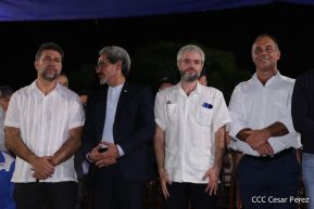 Desfile Policial "En Fuerzas de Victorias" desde la Avenida de Bolívar a Chávez