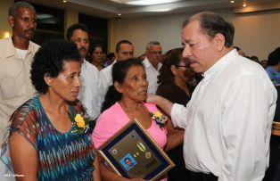 Presidente Daniel y Compañera Rosario clausuran XXIII Reunión de mandos de la Policía Nacional