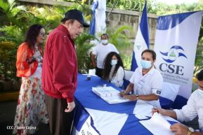 Presidente Daniel Ortega y Vicepresidenta Rosario Murillo votan en Elecciones Soberanas 2022