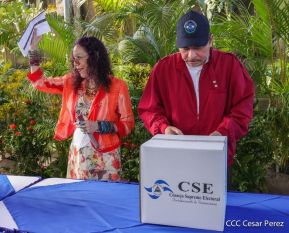 Presidente Daniel Ortega y Vicepresidenta Rosario Murillo votan en Elecciones Soberanas 2022