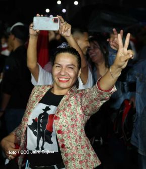 Fiesta de la Militancia Sandinista en la Plaza de Las Victorias