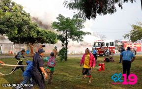 Incendio en tramos de pólvora en Tiscapa