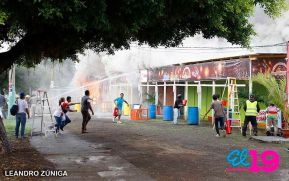 Incendio en tramos de pólvora en Tiscapa