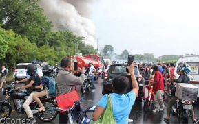 Incendio en tramos de pólvora en Tiscapa