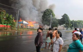 Incendio en tramos de pólvora en Tiscapa