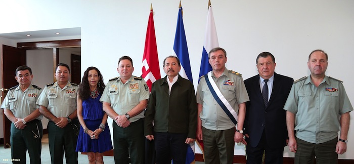 Daniel y Rosario se reúnen con Jefe del Estado Mayor de la Federación Rusa