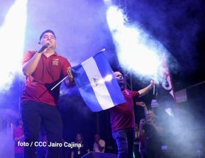 Celebración de la Fiesta de las Victorias en Avenida de Bolívar a Chávez