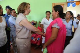 Rebeca Grynspan conoce experiencias de programas del Gobierno Sandinista en Nicaragua