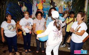 Gritería: Rezar y cantar casa por casa a La Virgen María