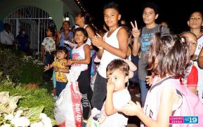 Gritería: Rezar y cantar casa por casa a La Virgen María