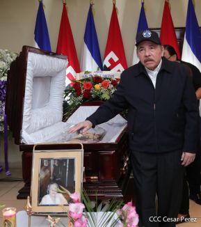 Rinden homenaje póstumo a Blanca Segovia Sandino Aráuz