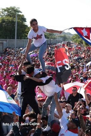 Caminata en conmemoración del 48 aniversario del asalto a la casa de Chema Castillo