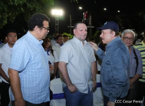 Homenaje al héroe nacional Roberto Clemente