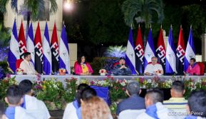 Homenaje al héroe nacional Roberto Clemente