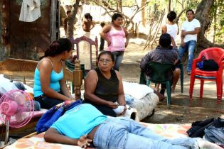 Familias asustadas por nuevo sismo