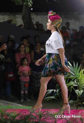 Nicaragua Diseña celebra pasarela "Verso, Perla, Pluma y Flor" en honor a Rubén Darío