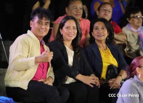 Nicaragua Diseña celebra pasarela "Verso, Perla, Pluma y Flor" en honor a Rubén Darío