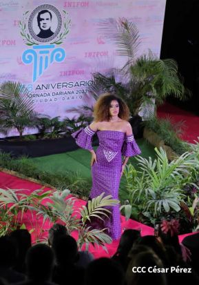 Nicaragua Diseña celebra pasarela "Verso, Perla, Pluma y Flor" en honor a Rubén Darío