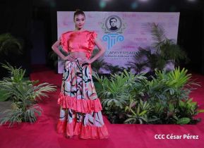 Nicaragua Diseña celebra pasarela "Verso, Perla, Pluma y Flor" en honor a Rubén Darío