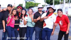 ¡Nicaragua ilumina, como un sol que no declina!