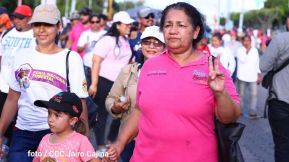 ¡Nicaragua ilumina, como un sol que no declina!