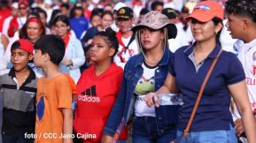 ¡Nicaragua ilumina, como un sol que no declina!