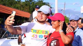 ¡Nicaragua ilumina, como un sol que no declina!