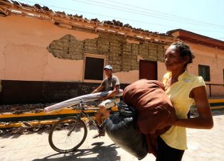 Familias asustadas por nuevo sismo