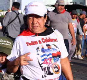 ¡Nicaragua ilumina, como un sol que no declina!