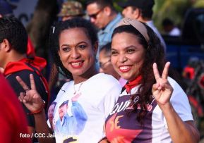 ¡Nicaragua ilumina, como un sol que no declina!